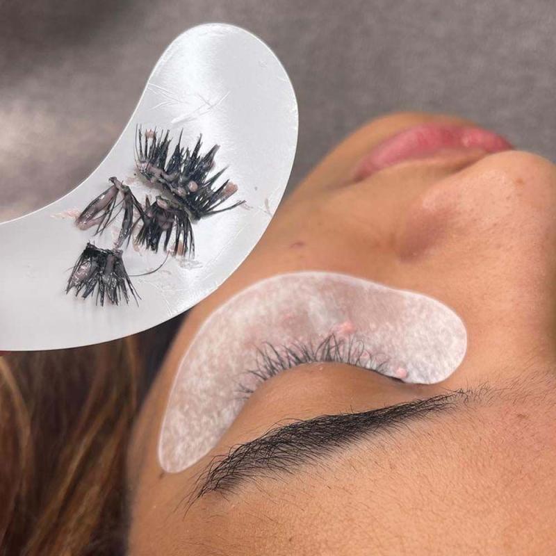 Lash Removal
