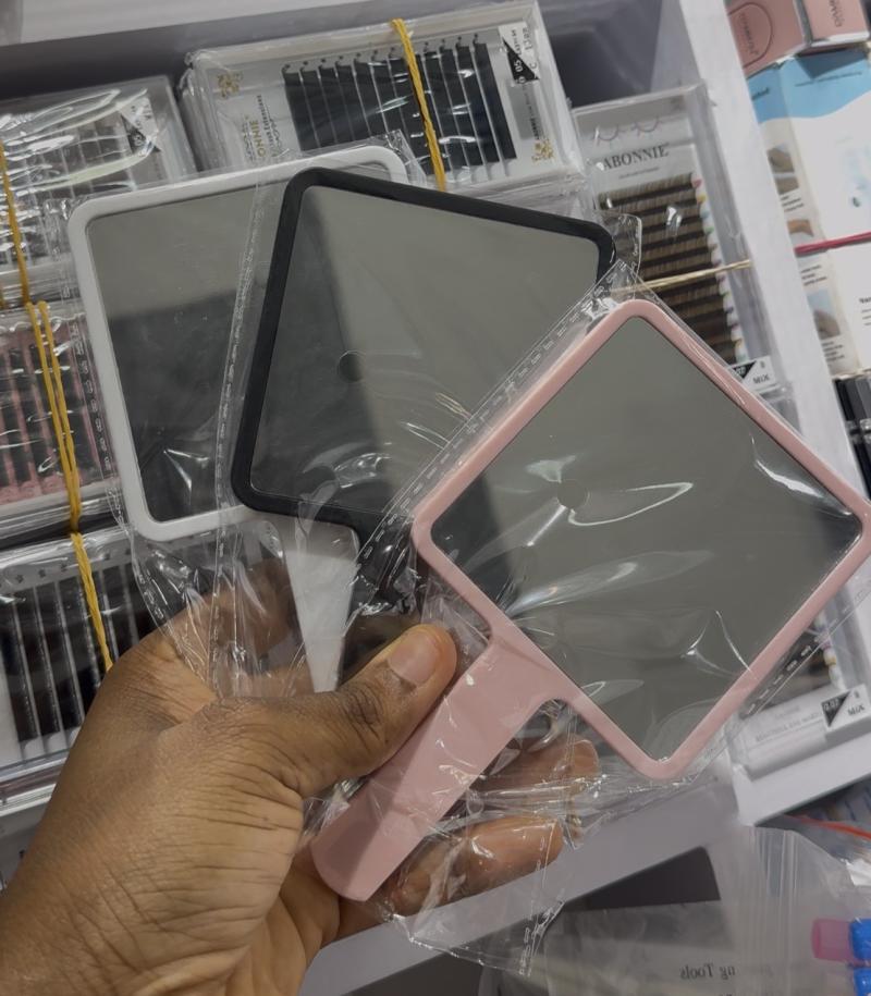 Lash Mirror 